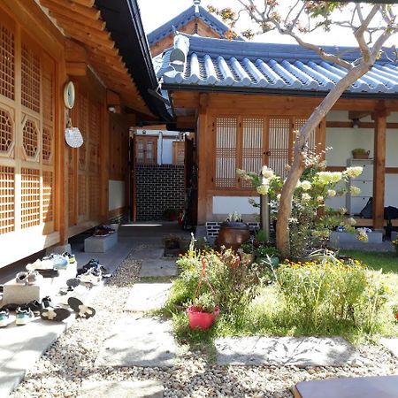 Sarangnamoo Hanok Guesthouse 全州市 エクステリア 写真