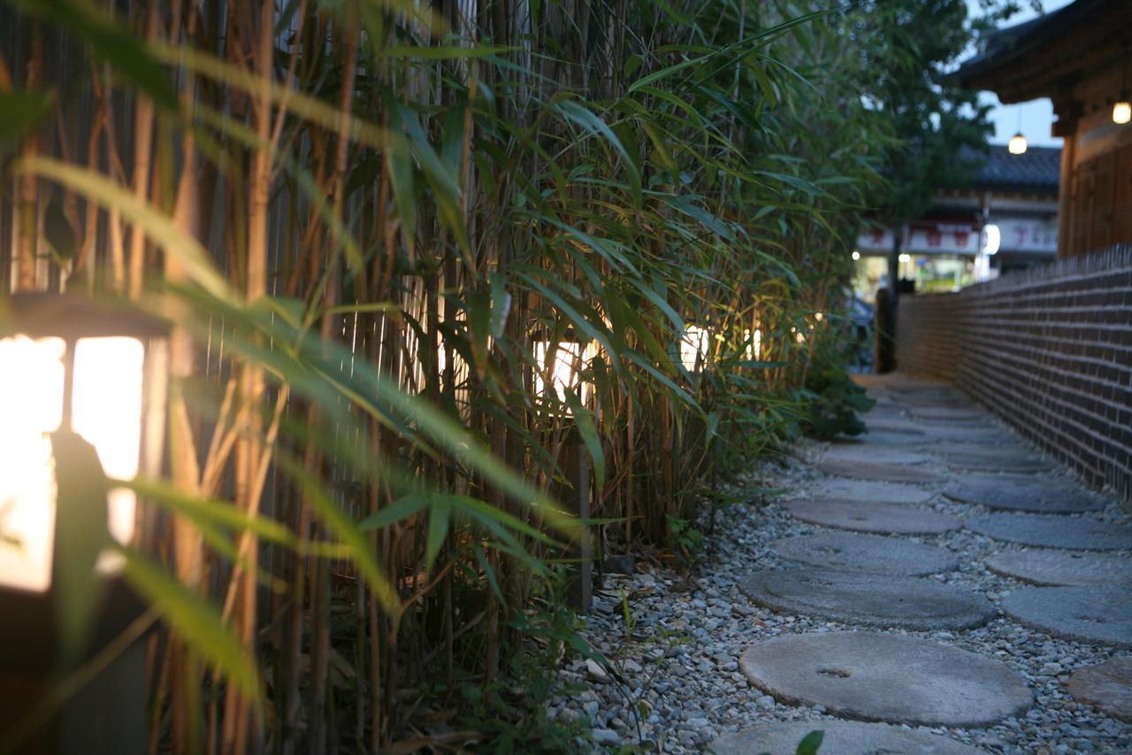 Sarangnamoo Hanok Guesthouse 全州市 エクステリア 写真