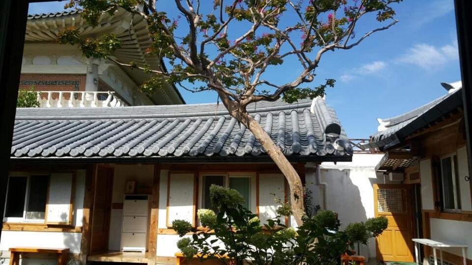 Sarangnamoo Hanok Guesthouse 全州市 エクステリア 写真
