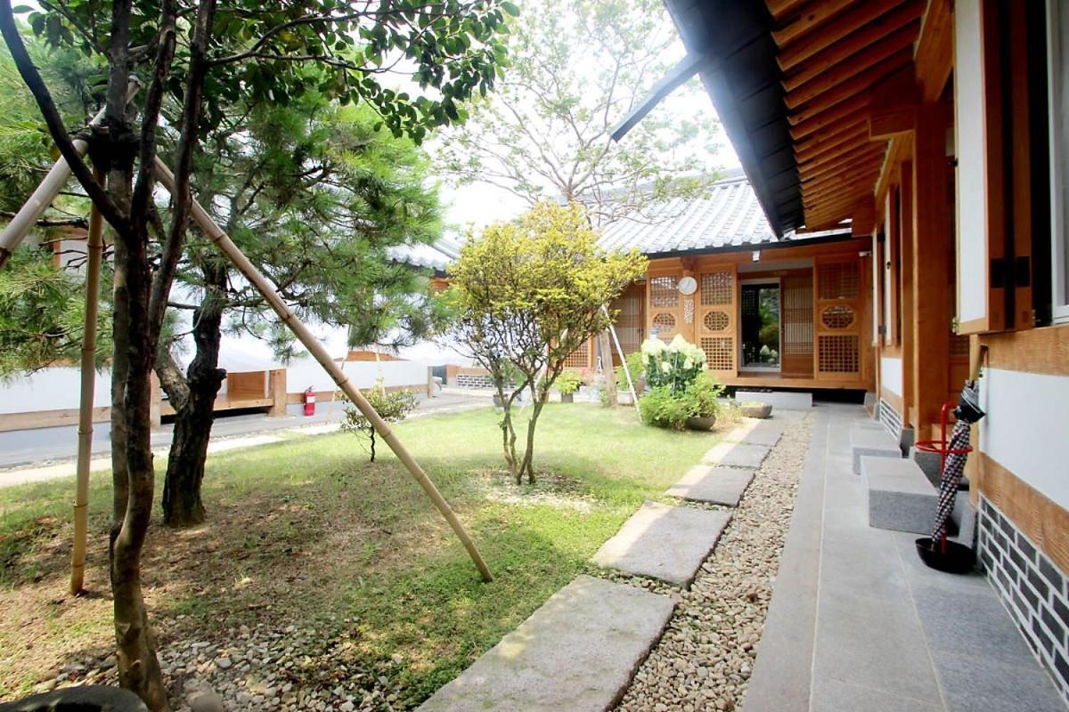 Sarangnamoo Hanok Guesthouse 全州市 エクステリア 写真