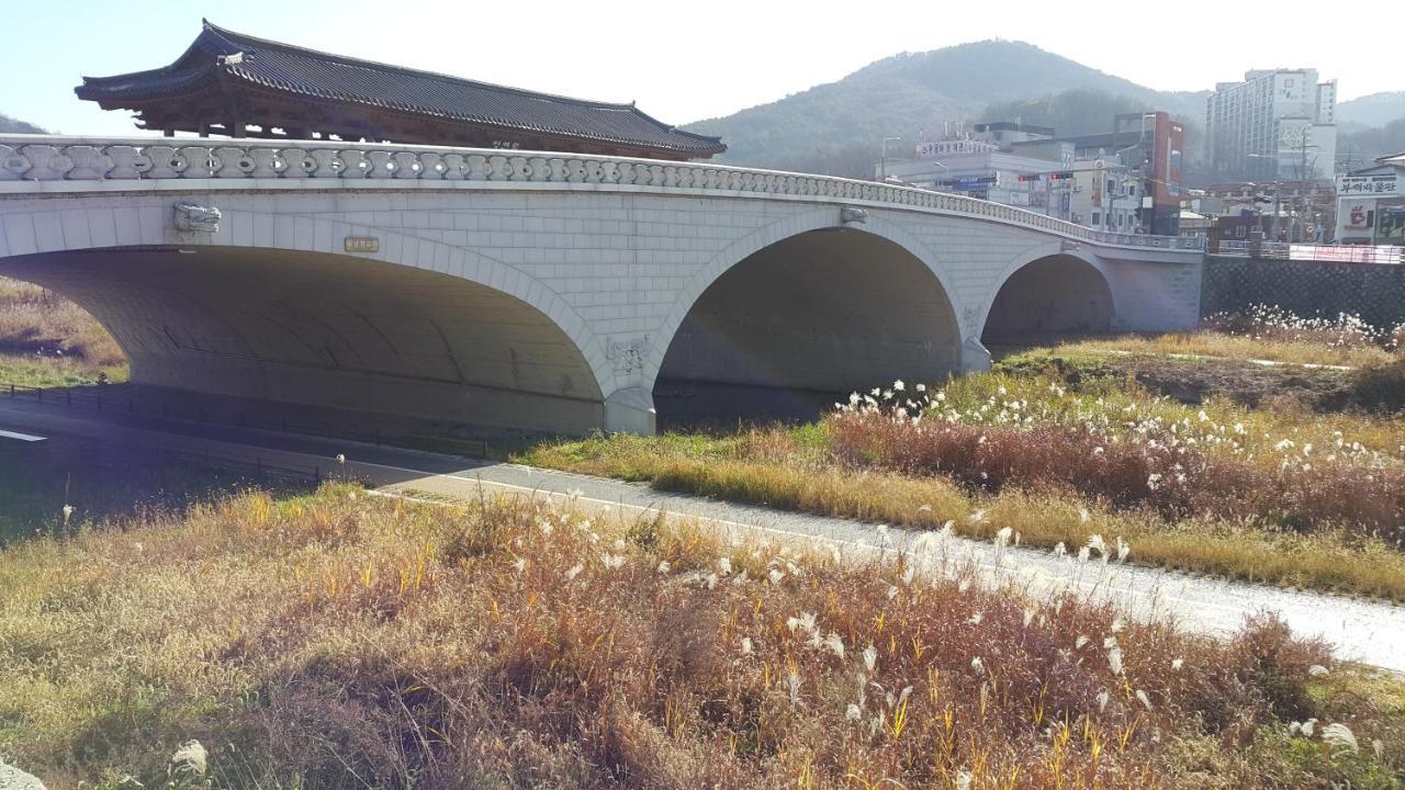 Sarangnamoo Hanok Guesthouse 全州市 エクステリア 写真